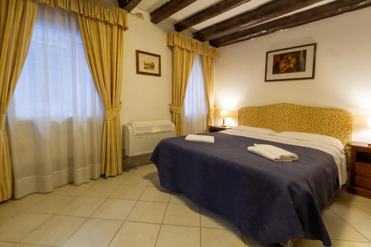 Apartment Art Dreams Teatro Italia Venedig